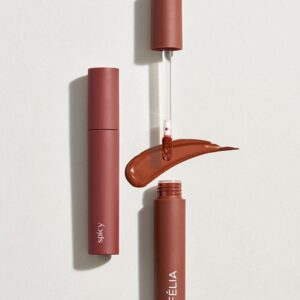 Liquid lipstick